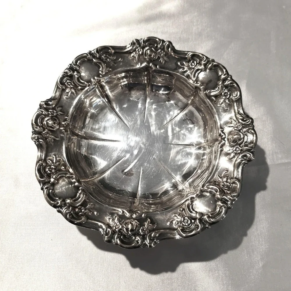 TOWLE Silverplate Scalloped Fluted Nut Candy Bowl Appetizer Trinket Jewelry Dish